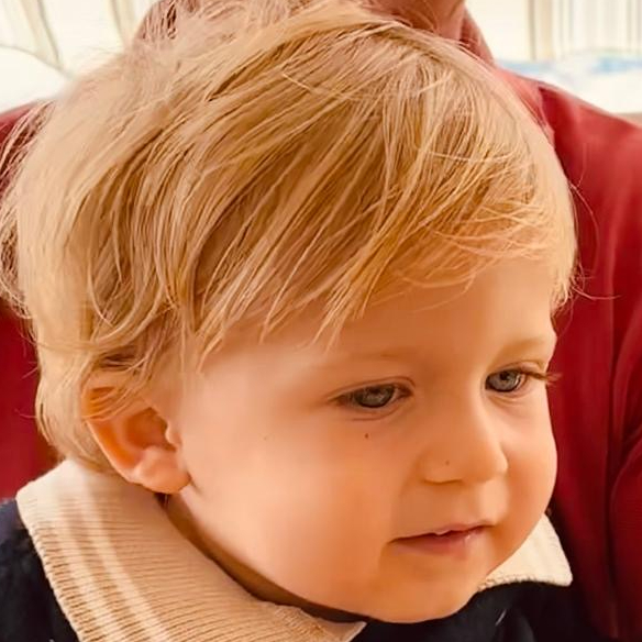 Rafael explore le temps / Rafael explora el tiempo